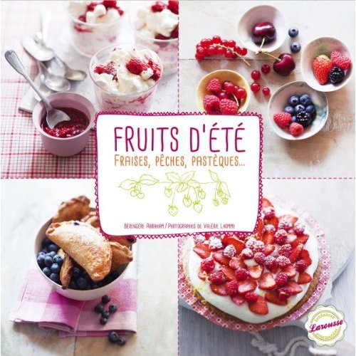 Fruits d'été. Fraises, pêches, pastèques...