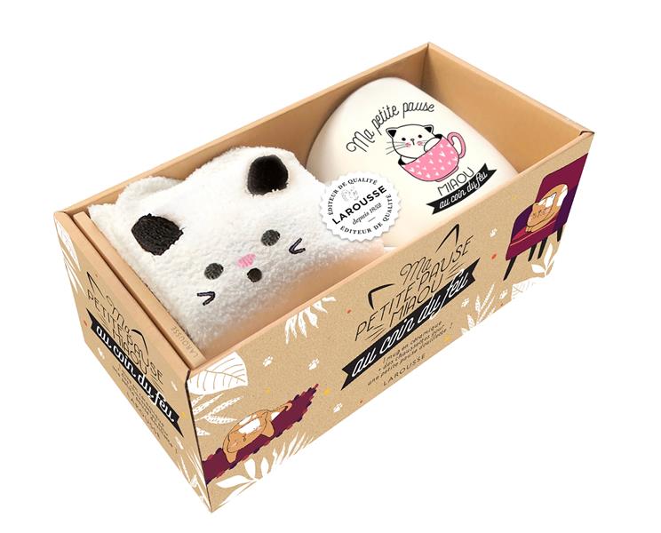 Coffret Ma petite pause miaou au coin du feu. Avec 1 mug, 1 paire de chaussettes et 1 livret de rece