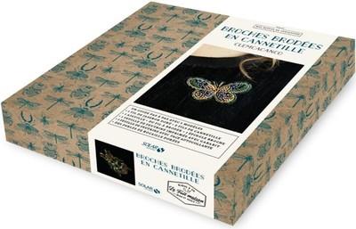 Broches brodées en cannetille. Avec 1 fil jaseron doré, 1 feuille de feutrine avec une face autocoll