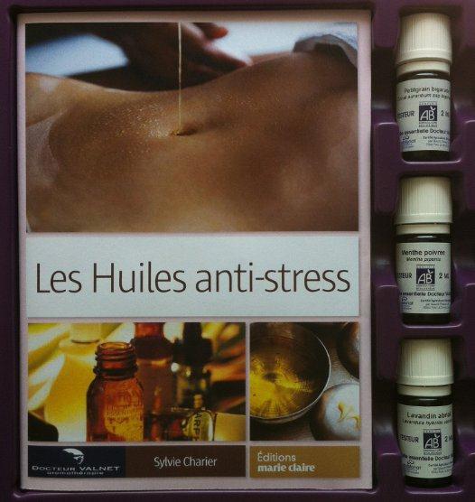 Huiles anti-stress. Coffret livre huiles essentielles