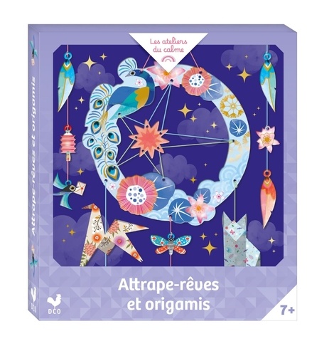 Attrape-rêves et origamis. Boîte avec accessoires