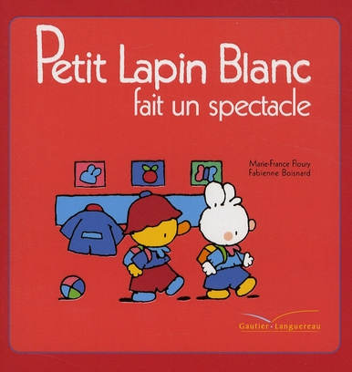 Petit Lapin Blanc fait un spectacle