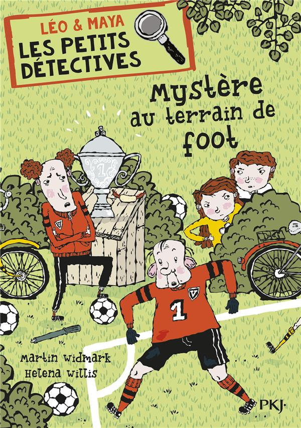 Léo et Maya, détectives Tome 2 : Mystère au terrain de foot