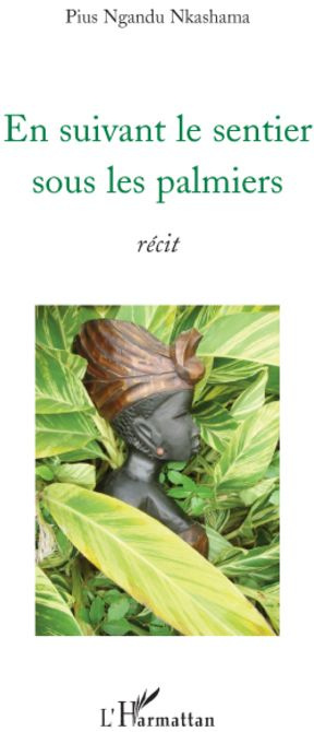 En suivant le sentier sous les palmiers
