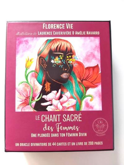 Le chant sacré des femmes, une plongée dans ton féminin divin. Coffret avec un oracle divinatoire de