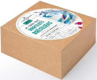 Kit Je crée des bracelets brésiliens. Avec 2m de fil de coton de 6 couleurs, 1 charm étoile et 1 liv