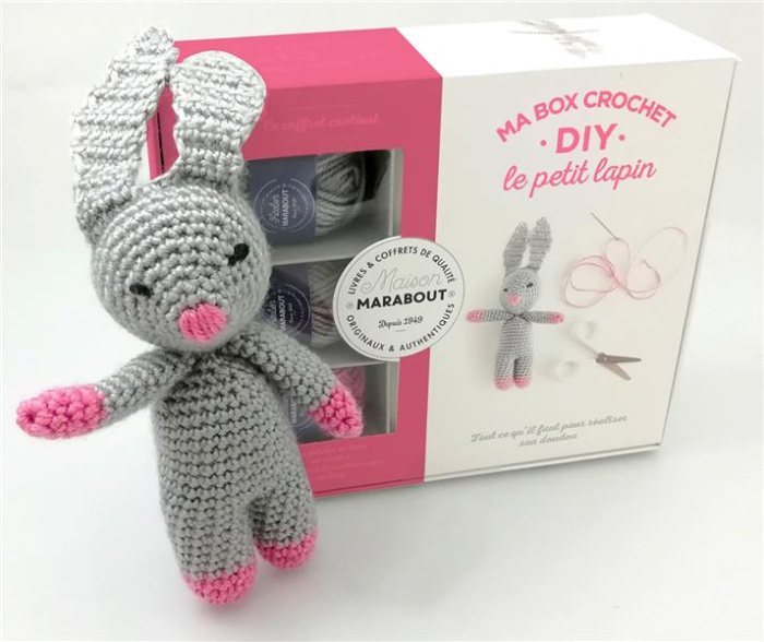 Ma box crochet DIY le petit lapin. Avec 3 petites pelotes, 1 aiguillée de fil noir, 1 crochet, du re