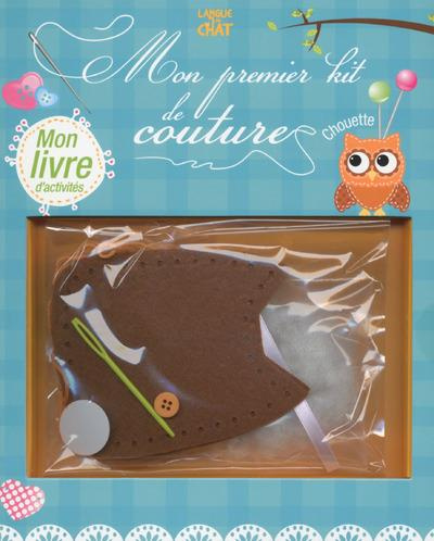 Mon premier kit de couture. Avec le fil, les éléments en feutrine, les yeux, la mousse de rembourrag