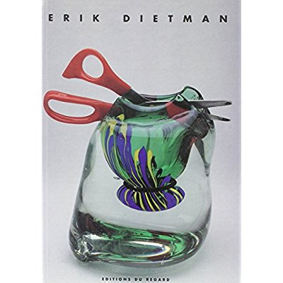 ERIK DIETMAN. Le nez dans le verre, un verre dans le nez