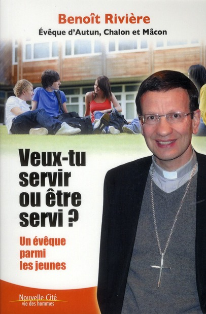 Veux-tu servir ou être servi ? Un évêque parmi les jeunes