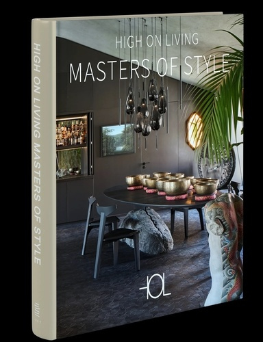 Masters of style : loving home design