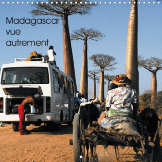Madagascar vue autrement (Calendrier mural 2020 300 × 300 mm Square). Entre sourires et paysages, Ma