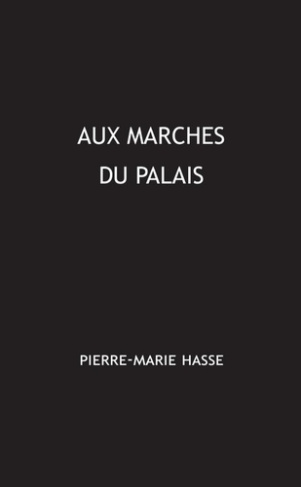 Aux marches du palais
