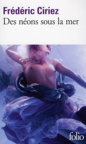 Des néons sous la mer