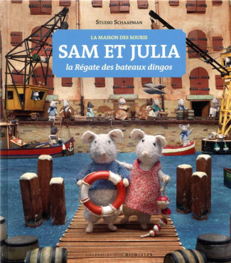 Sam et Julia, la Régate des bateaux dingos