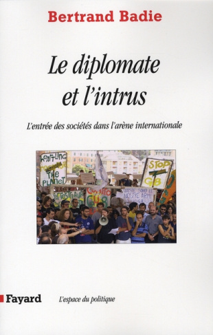 Le diplomate et l'intrus. L'entrée des sociétés dans l'arène internationale