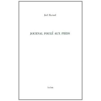 Journal foulé aux pieds