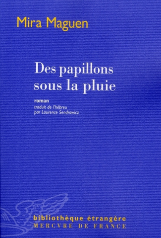 Des papillons sous la pluie