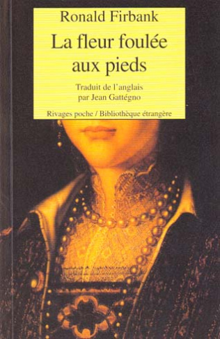 La fleur foulée aux pieds