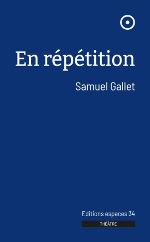 En répétition