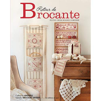 anguelu-catherine-3b-haccourt-vautier-isabelle-3b-ba-retour-de-brocante-petites-croix-a-broder_0
