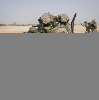 saint-quentin-gregoire-de-3b-burkhard-thierry-3b-rag-les-forces-speciales-dans-l-objectif-de-bernard-sidler_0